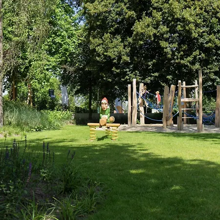 Modern 2km From De Efteling 木屋 卡茨休维尔