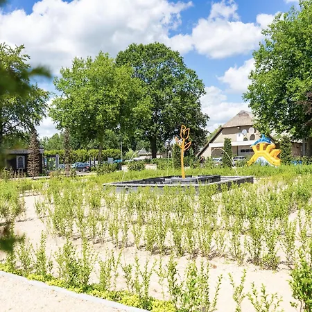 Modern 2km From De Efteling Chalet Kaatsheuvel